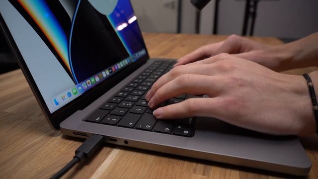 M1 Pro vs M1 Max vs M1 MacBook Pro - NOT WHAT I EXPECTED!! (FAN NOISE + CRAZY PERFORMANCE)