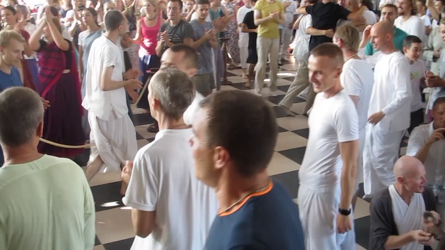 ЕМ Врадж Гопал прабху | Киртан | Воскресный фестиваль
