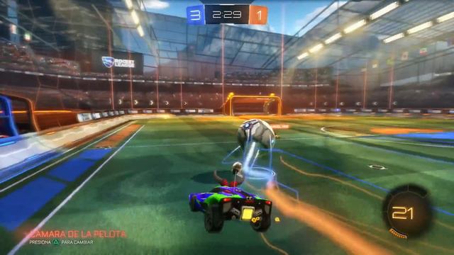 ROCKET LEAGUE - 4 VS 4  Tremendo Caos ... Soy el Auto Endemoniado !!