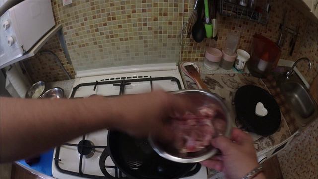 Тёплый салат из курицы.