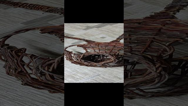 Маска из лозы