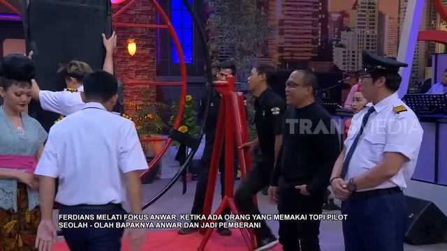 ANWAR JADI PILOT TAKUT KETINGGIAN | OPERA  VAN JAVA (13/07/19) PART 2