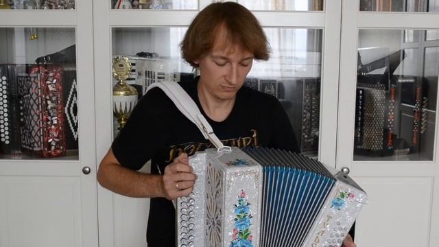 Продается белая гармонь Куликово поле Фа мажор