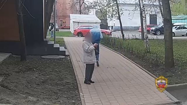Полицейские Москвы задержали уроженца Ульяновска за помощь аферистам в хищении денег у пенсионерки