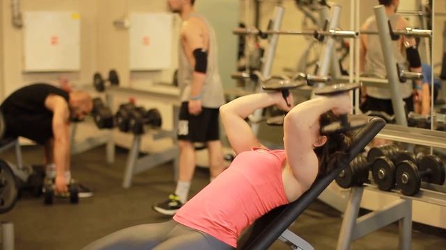 Lying Triceps Extensions (Френско разгъване с дъмбели от полулег)