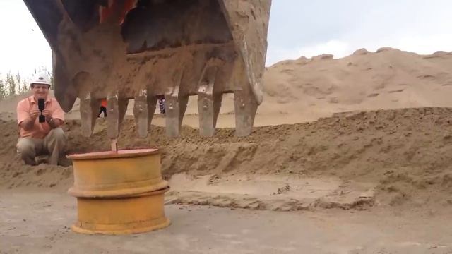 Ювелирная работа тюменского экскаваторщика.