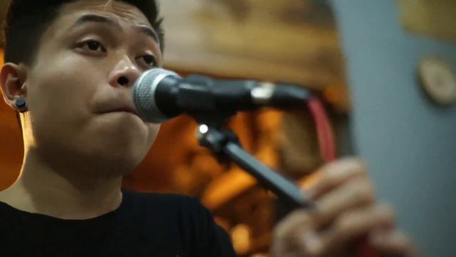 Zwingly Tanauma Indonesian Idol 2019 X Allan (Chrisye - Andai Aku Bisa) Akustik cover