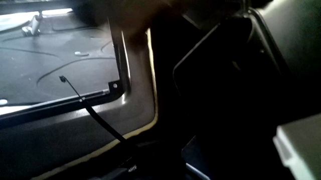 Снятие радиатора отопителя Нива Шевроле.mp4