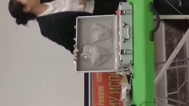 Делаем массаж самостоятельно с помощью Биоэнергомассажера FOHOW