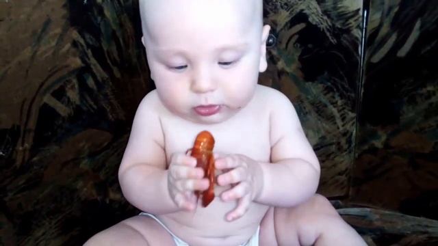 Кушаю раков#Сначала ногой#потом рукой#