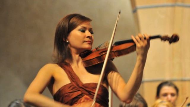 Arabella Steinbacher - Mozart Violin Concerto No,4 (2010, Live)