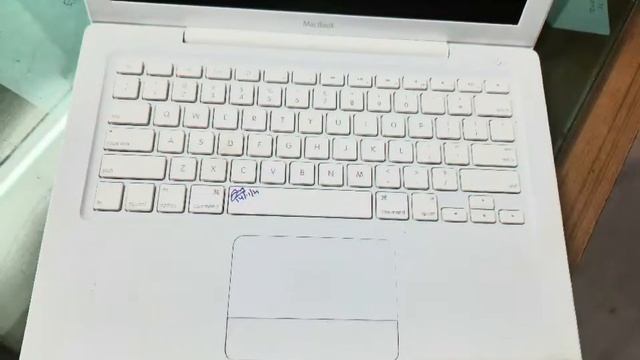 Apple A1181 Macbook Laptop