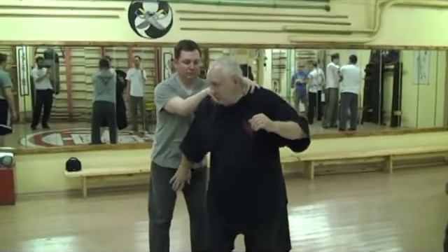 Захват за шею со спины