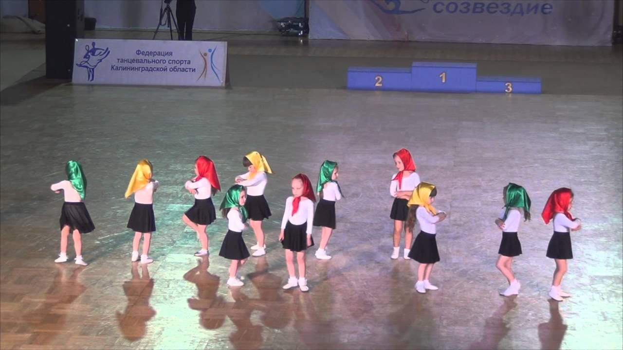 Куклы неваляшки самые маленькие участники ARTA CUP 2016