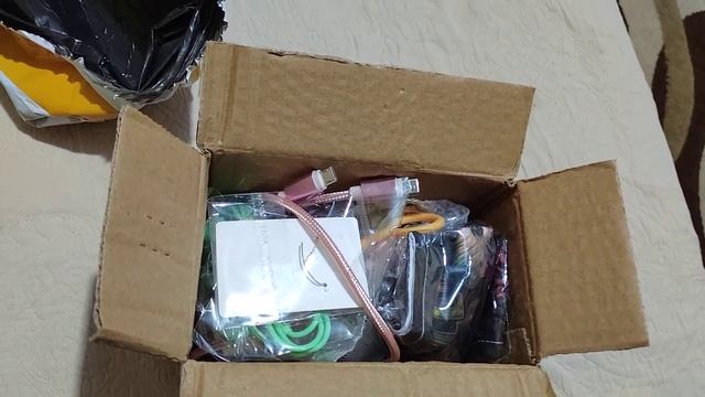 Mystery Box de pe Aliexpress