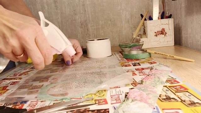 Декупаж железной баночки