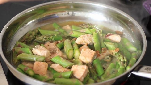 Lemony Asparagus Salmon Pasta Recipe | Quick & Easy Meals