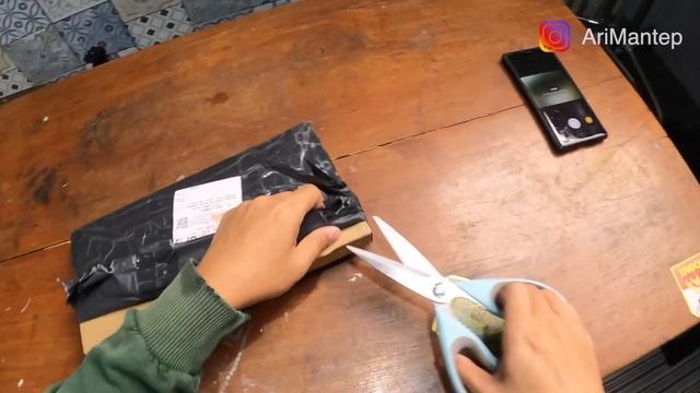 Unboxing: Battery Macbook Pro Retina 13" / A1502 | POV