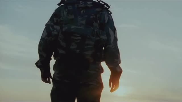 Журавли (2023), исп.: Михаил Алмазов (муз.: Юрий Потапенко, сл.: Михаил Карс, видео: В. Филатов)
