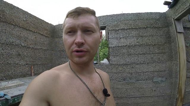 Установка мауэрлата. Строим баню  дёшево из монолитного арболита.