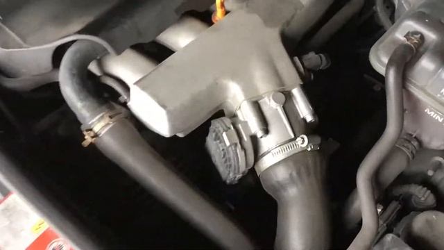 Как работает двигатель AUDI AMB Без давления масла