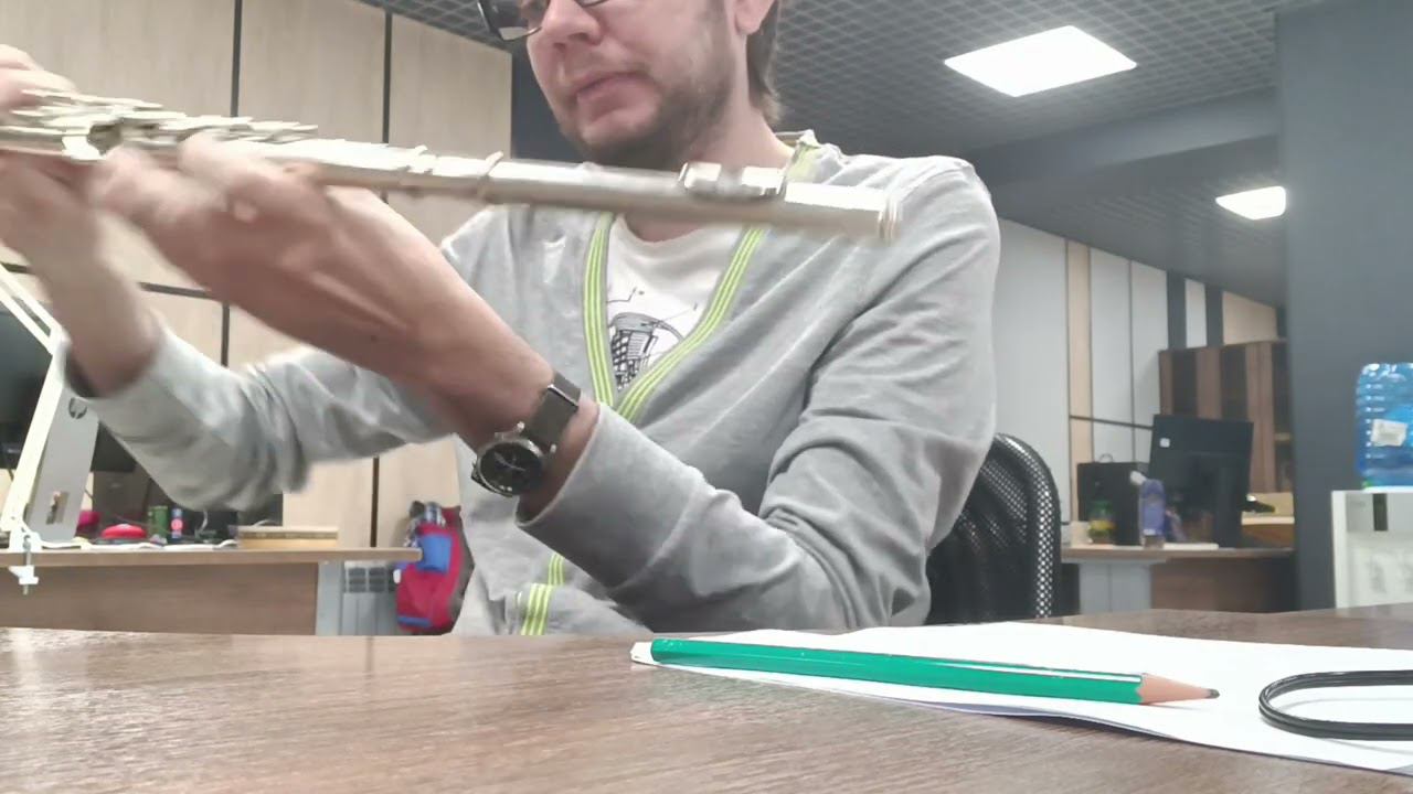 Когда все ушли из офиса...