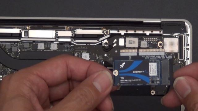 2017 Macbook Pro 13 Inch 2 Thunderbolt A1708 SSD upgrade 128G to 1T!
