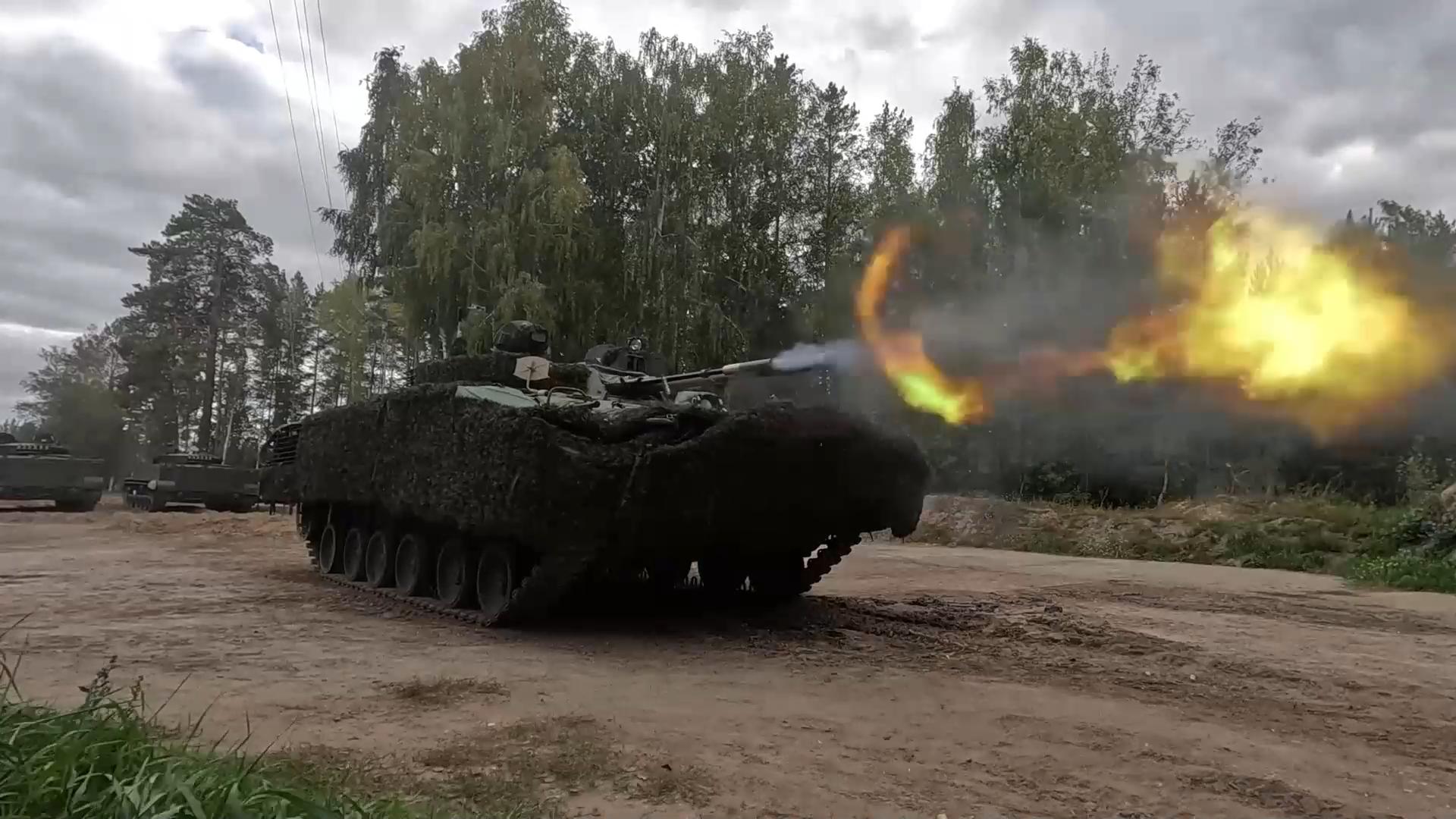 Курганмашзавод поставил в войска новую партию БМП-3