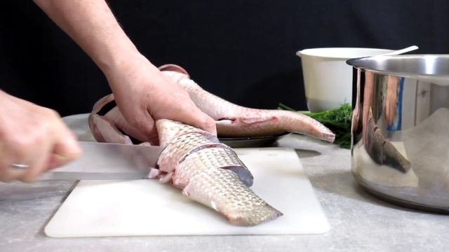 КЕФАЛЬ В СМЕТАНЕ.