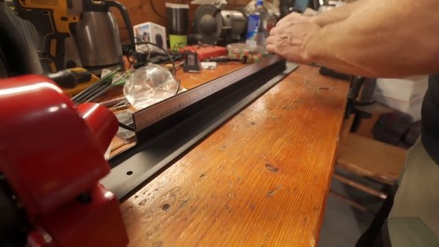 Carbon Express Arrow Saw With MFJJ!!& Giveaway at 15K