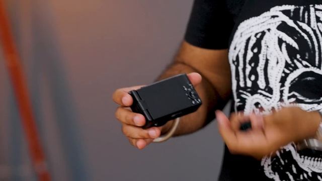 The Ultimate Vlogging Camera Is Here | Sony ZV-1F Unboxing???