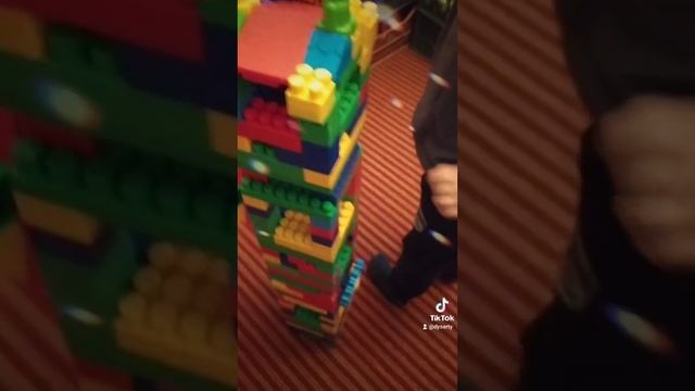 Играем дома с конструктором