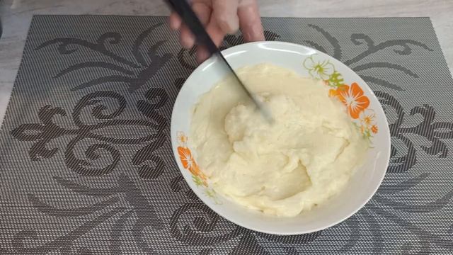 Вкуснейший крем для прослойки и оформления тортов пирожных капкейков.