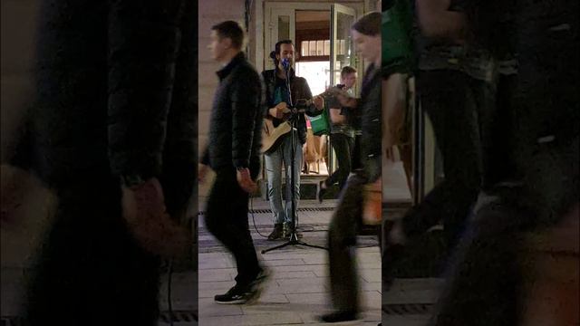 Исполнение Roxette уличными музыкантами Нижнего Новгорода