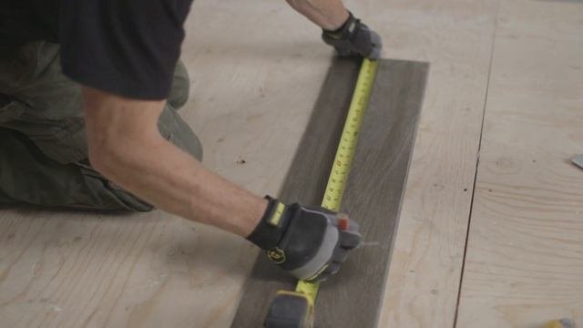Comment installer la planche de vinyle de verrouillage