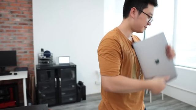 MacBook Chơi Game Không Bền? Laptop Tốt Nhất 15-20 Triệu?... | 20 câu hỏi vì sao #1