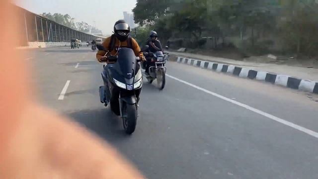 Aprilia SXR 160 BS6 most powerful maxi Scooter