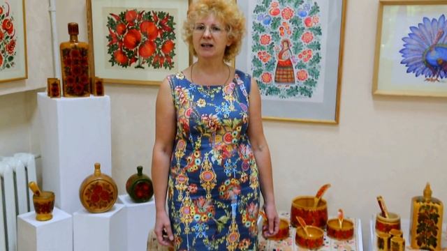 В Запорожье Петриковская живопись от Андрея Пикуша