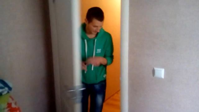 Поставил на зарядку.....