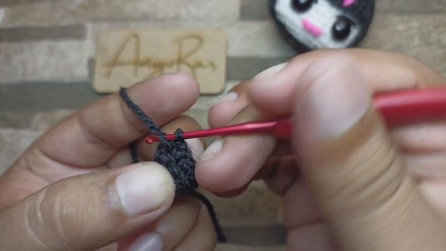 Llavero Amigurumi Kuromi mini funko paso a paso fácil y rápido tutorial crochet
