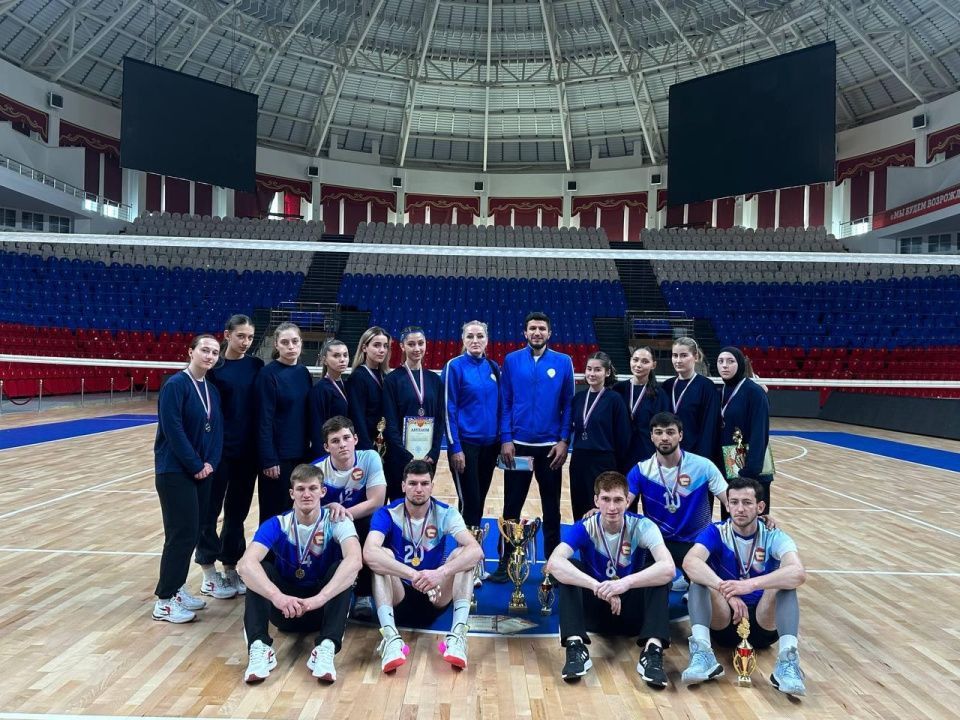 Волейбольные команды ДГУ прошли отборочные соревнования на Всероссийскую летнюю Универсиаду