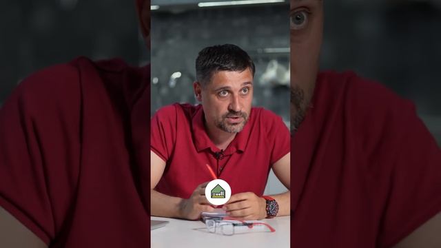 Монтировали кухню - порвали два потолка