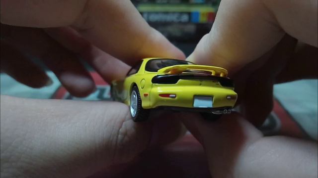 (9月新 September new)Tomytec unboxing no.LV-N174b Mazda efini RX-7 Type R (91年式) (yellow)