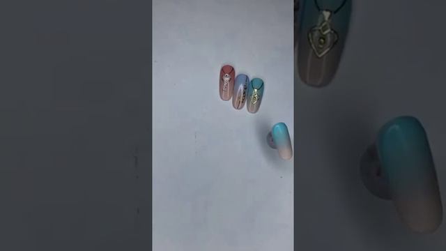 Маникюр с фольгой для литья