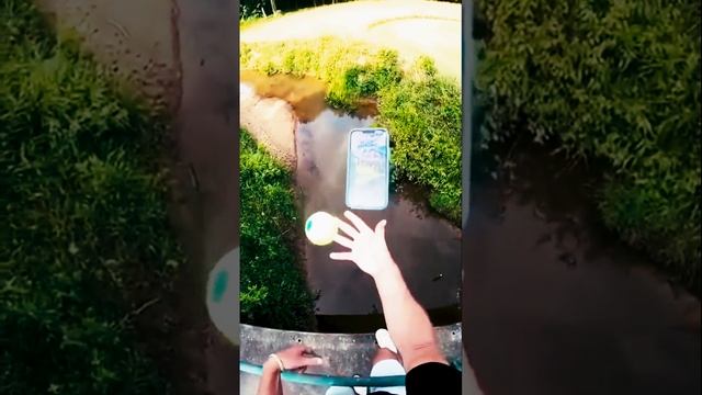 жонглирует неплохо