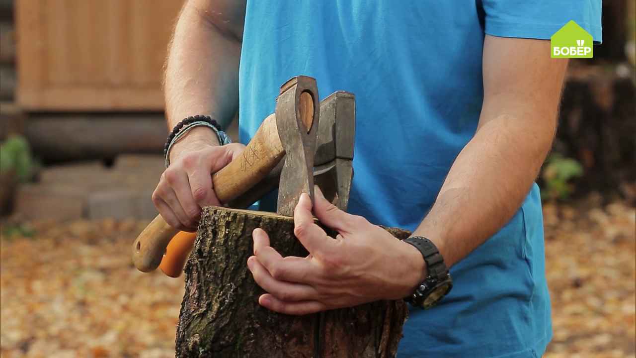 Как подобрать топор для колки дров. Несколько советов по выбору лучшего инструмента!