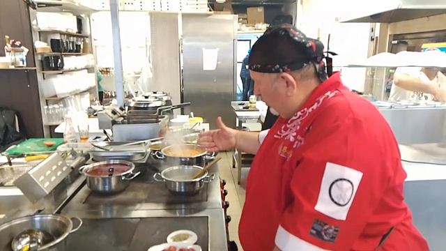 Rusyanin Meshur Corbasi Uha ( Самый вкусный суп Уха в Московской области В кафе Султан Софраси. )