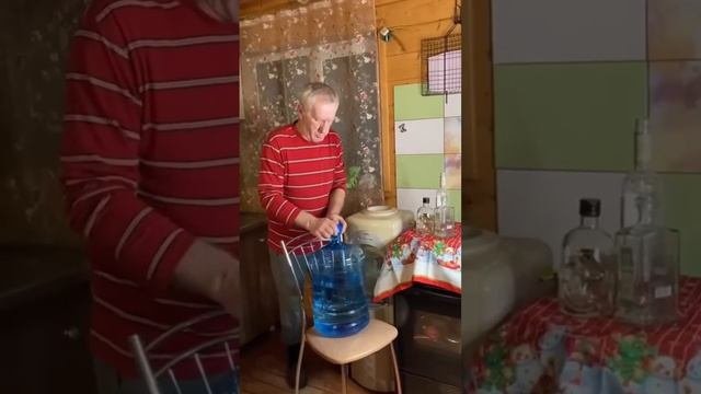 Праздник к нам приходит