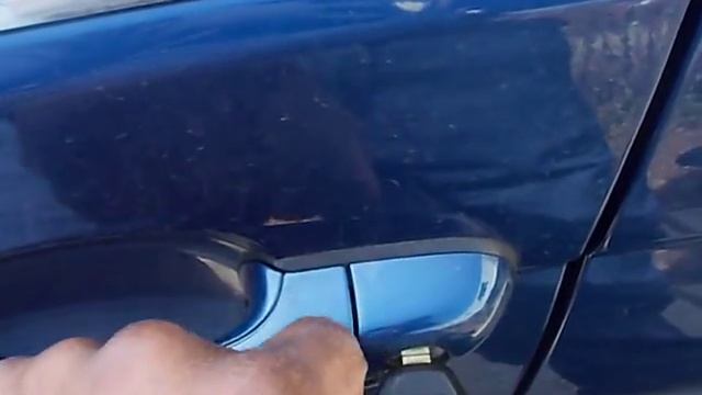 BMW E46 Door Lock Barrel Issue P.1 - Key Spins Without Opening Door!