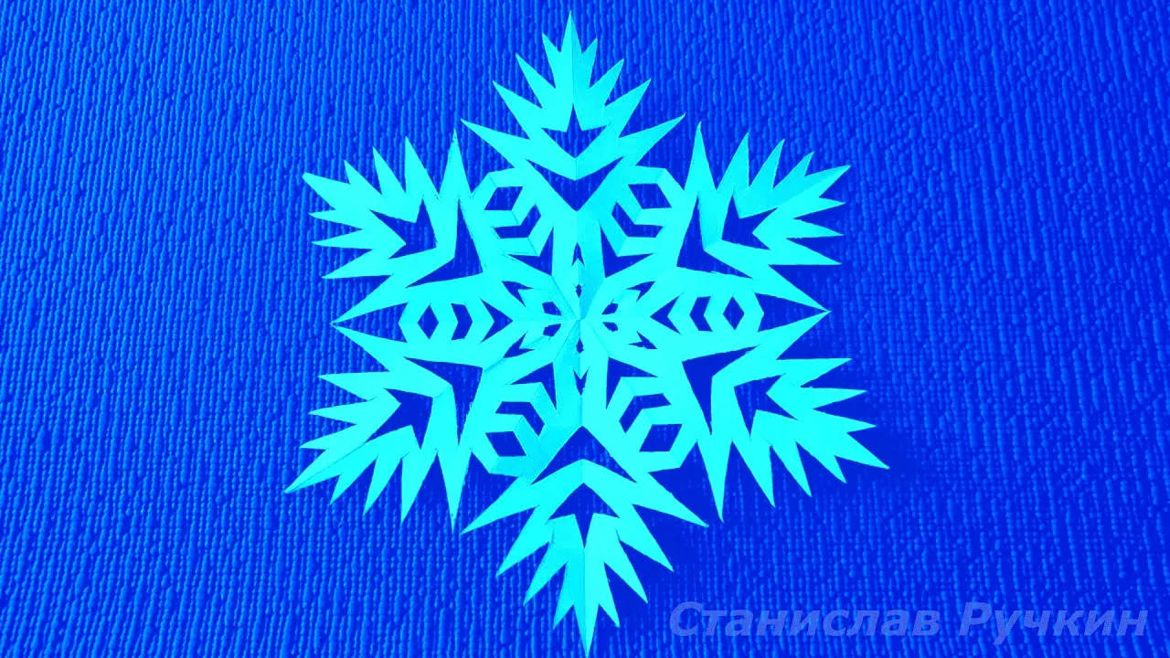 Как красиво вырезать снежинку из бумаги.Снежинка из бумаги просто. Paper Snowflake. #Снежинки